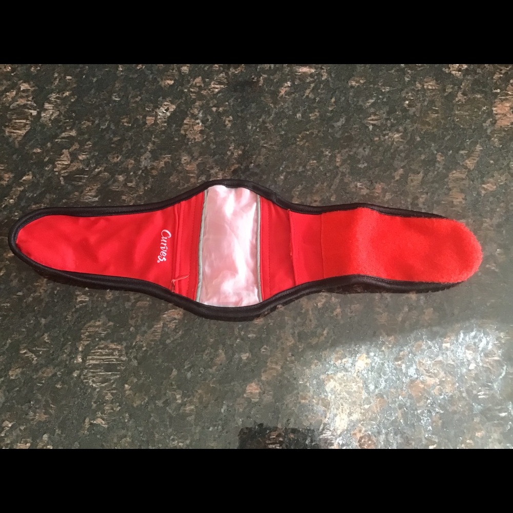 CURVES Armband for Phone, Money or ID When Working Out